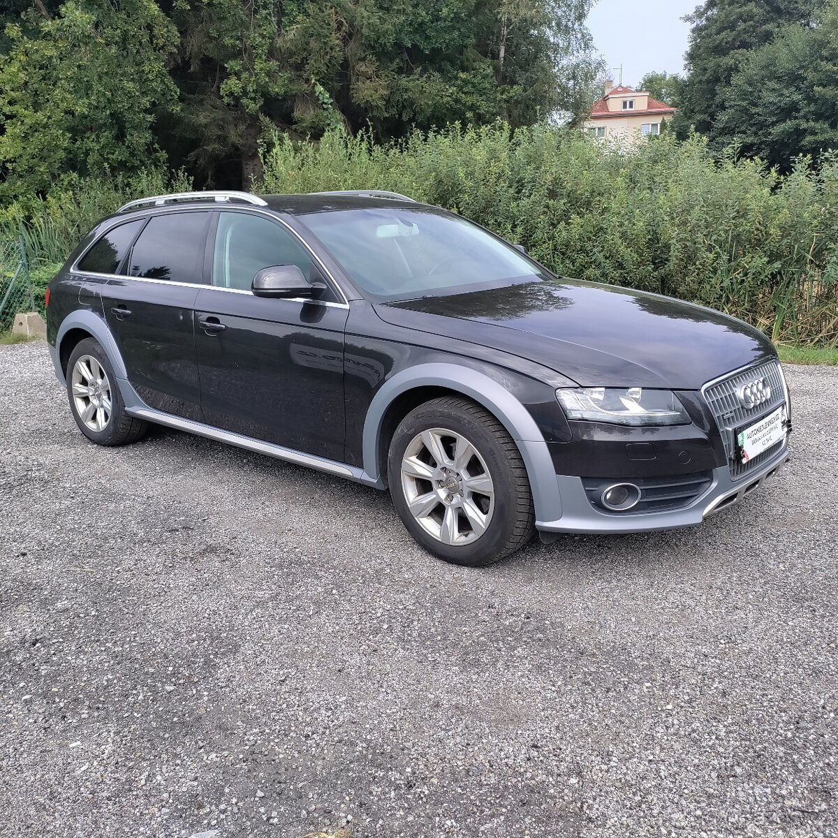 Audi A4 allroad, KRÁSNÁ,4X4,PLNÝ SERVIS,1MAJ46L