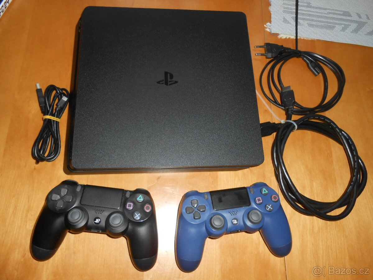 SONY PLAYSTATION 4 model CUH-2116B + 2x ovladač + 3x kabely