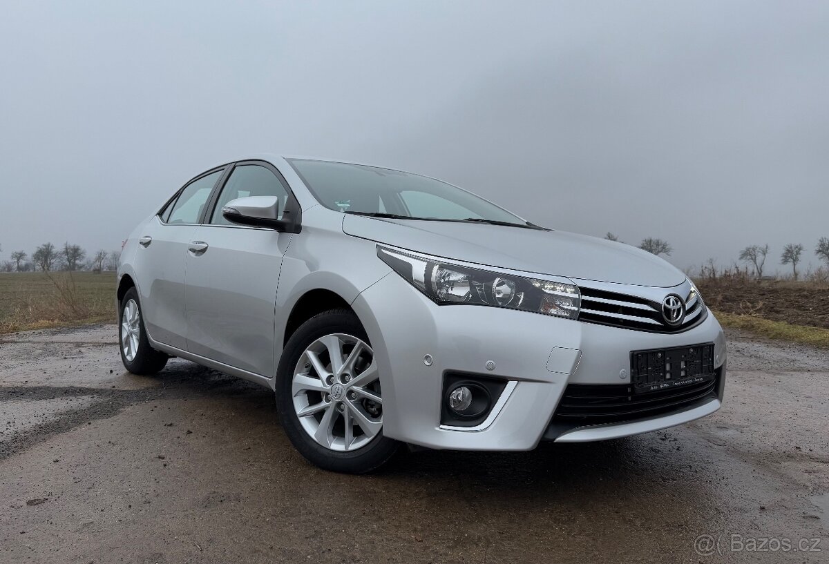 Toyota Corolla 1.6i Executive 29.000 KM