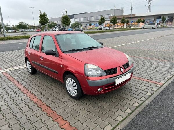 Renault Clio 1.2i koupeno v ČR serviska 142tis.