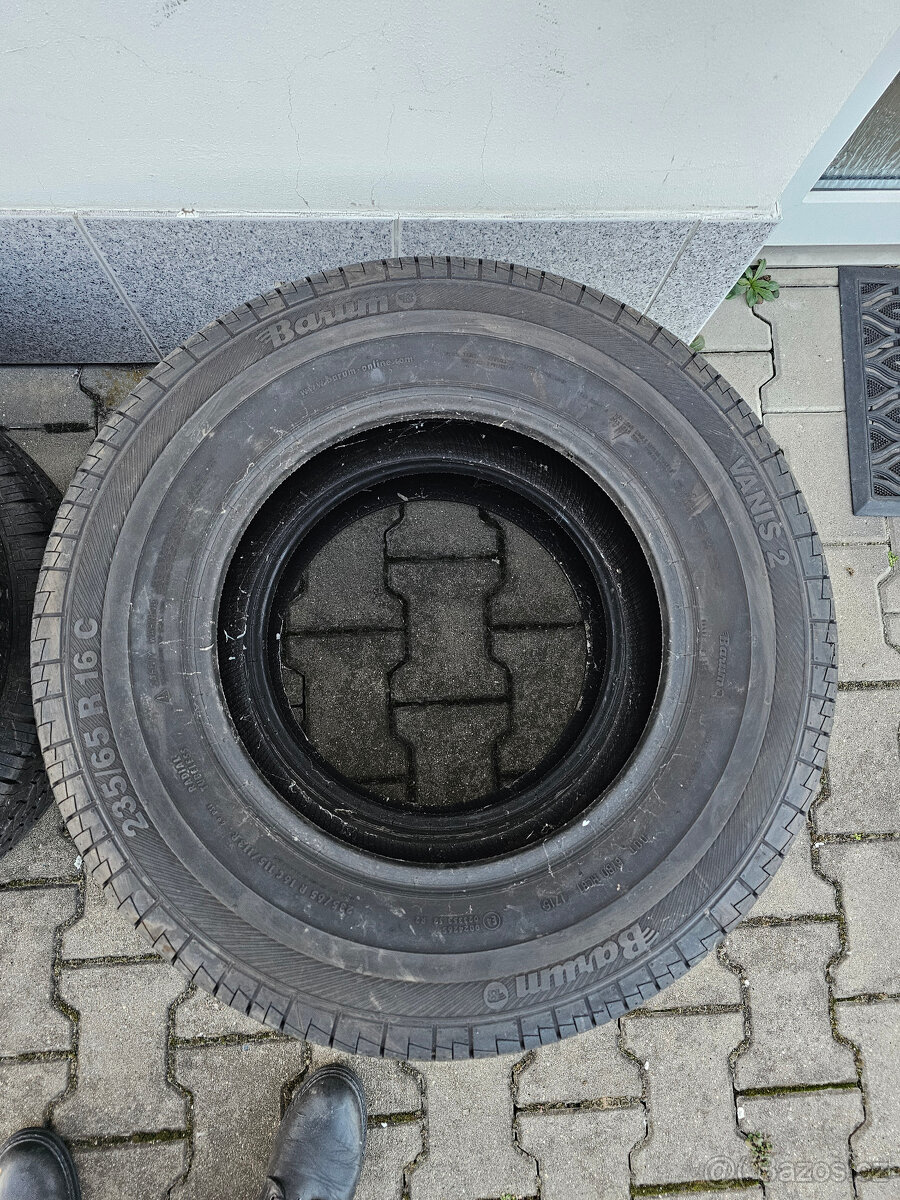 dodávkové pneu Barum 235/65 R16C