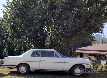 Mercedes Benz W-114  250 C coupé