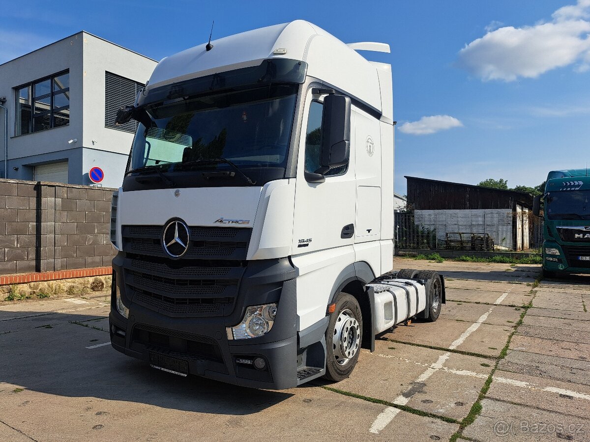 MB Actros 1845