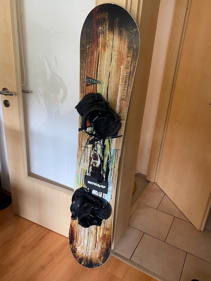 Snowboard 156cm + kompletní výbava