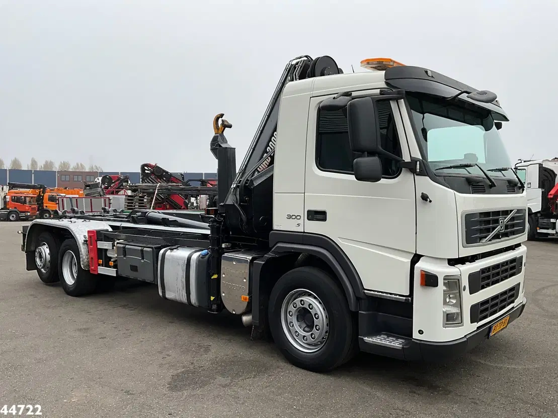 Volvo FM 9.300 6x2 / Euro 5 / Hiab 20 Tonmeter