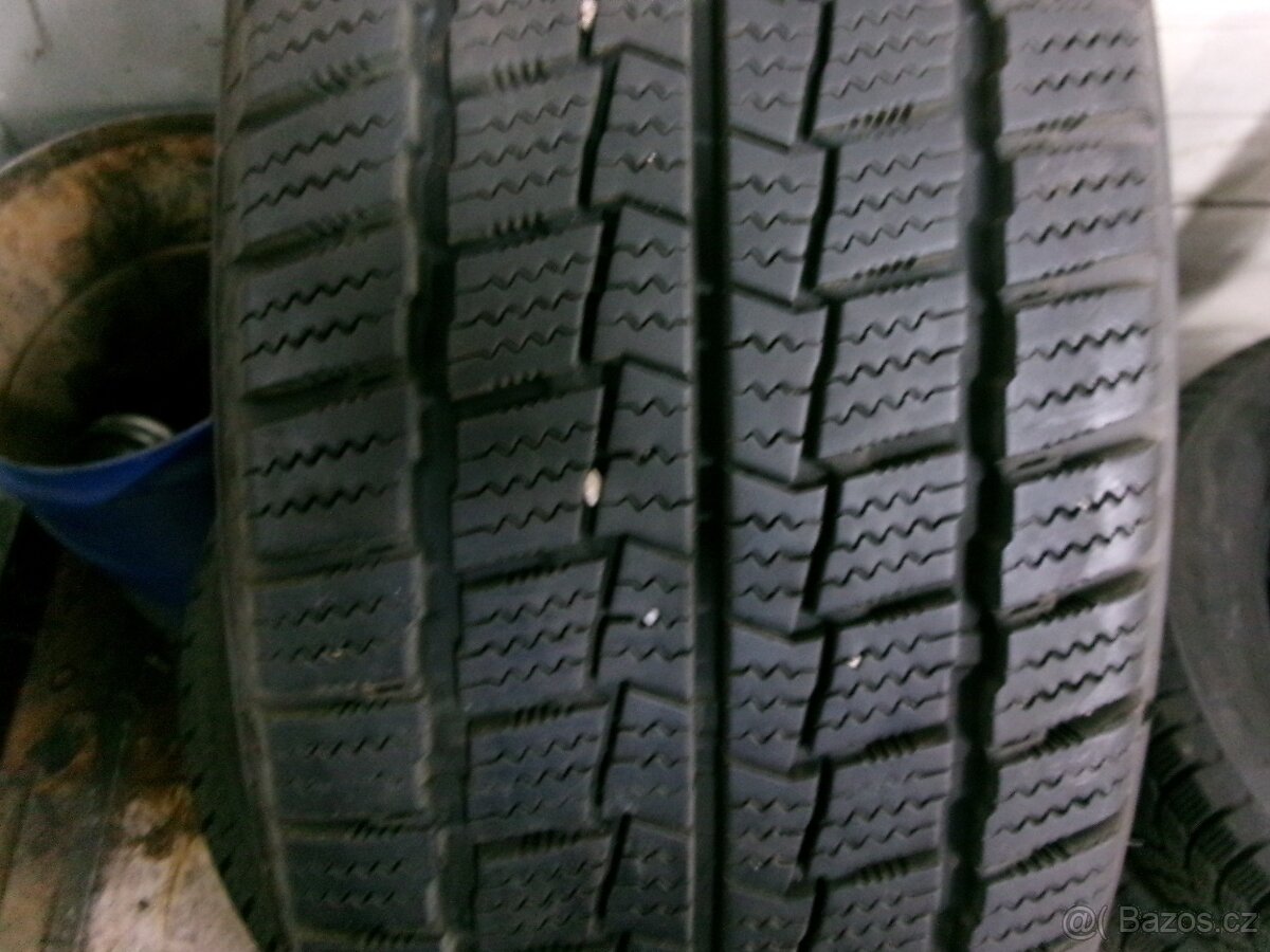 205/60 R16C HANKOOK (2x7,5-8 a 2x7-7,5mm) č.15066