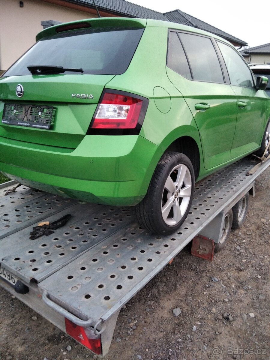 nd z škoda fabia 3 1,2tsi zelená bílá stříbrná modrá