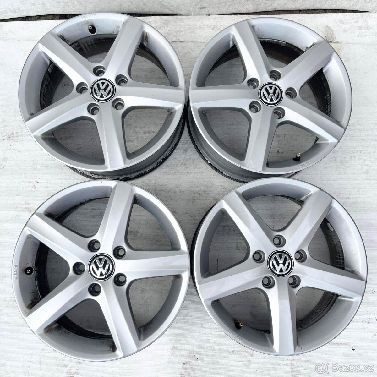 ALU KOLA VW GOLF CADDY TOURAN 16" 5X112 ET48