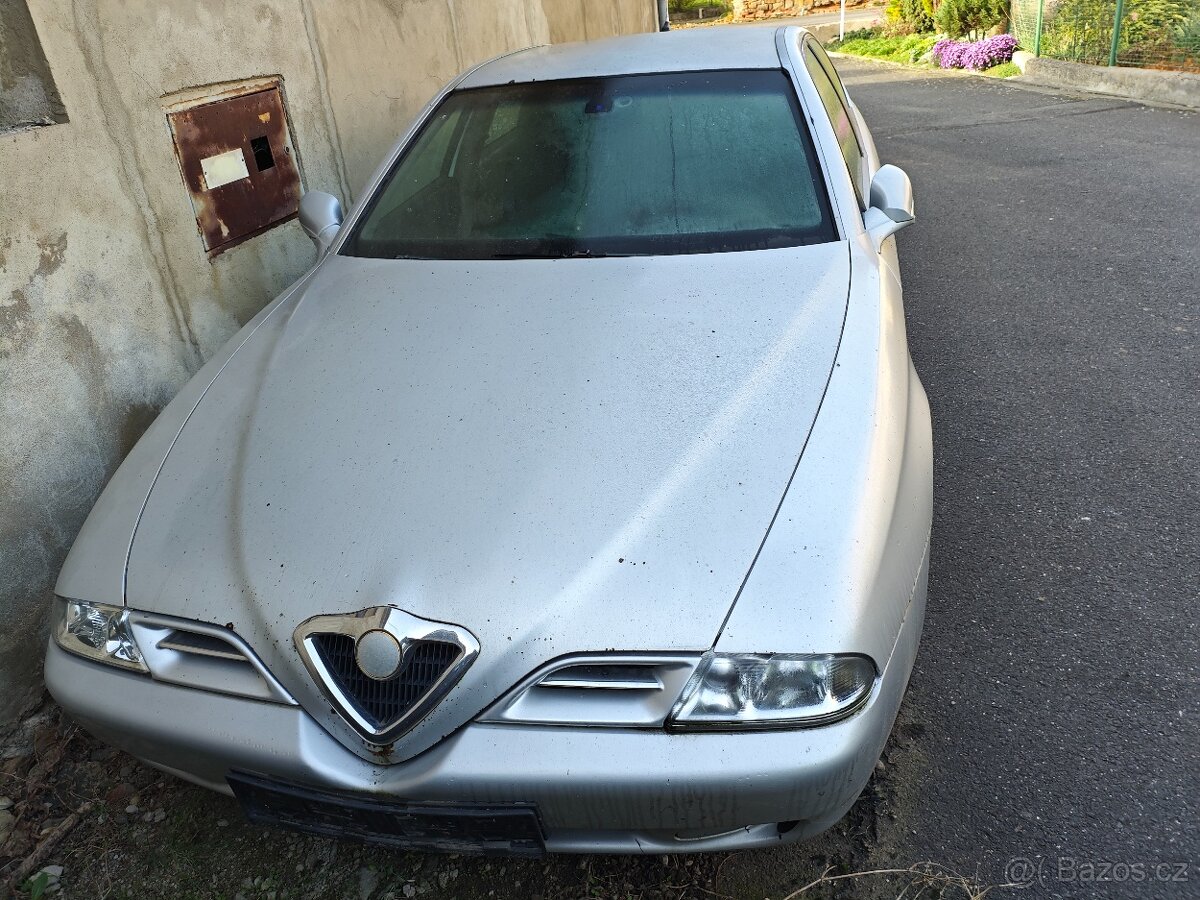 Alfa Romeo 166