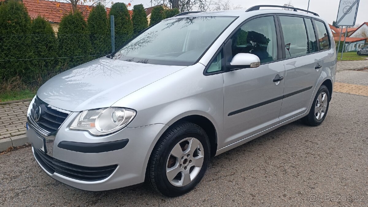 VW Touran 1.6 Mpi