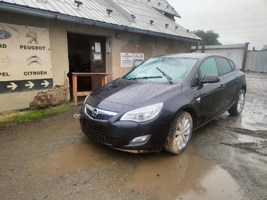 Prodám veškeré náhradní díly Opel Astra J A14NET 103kw