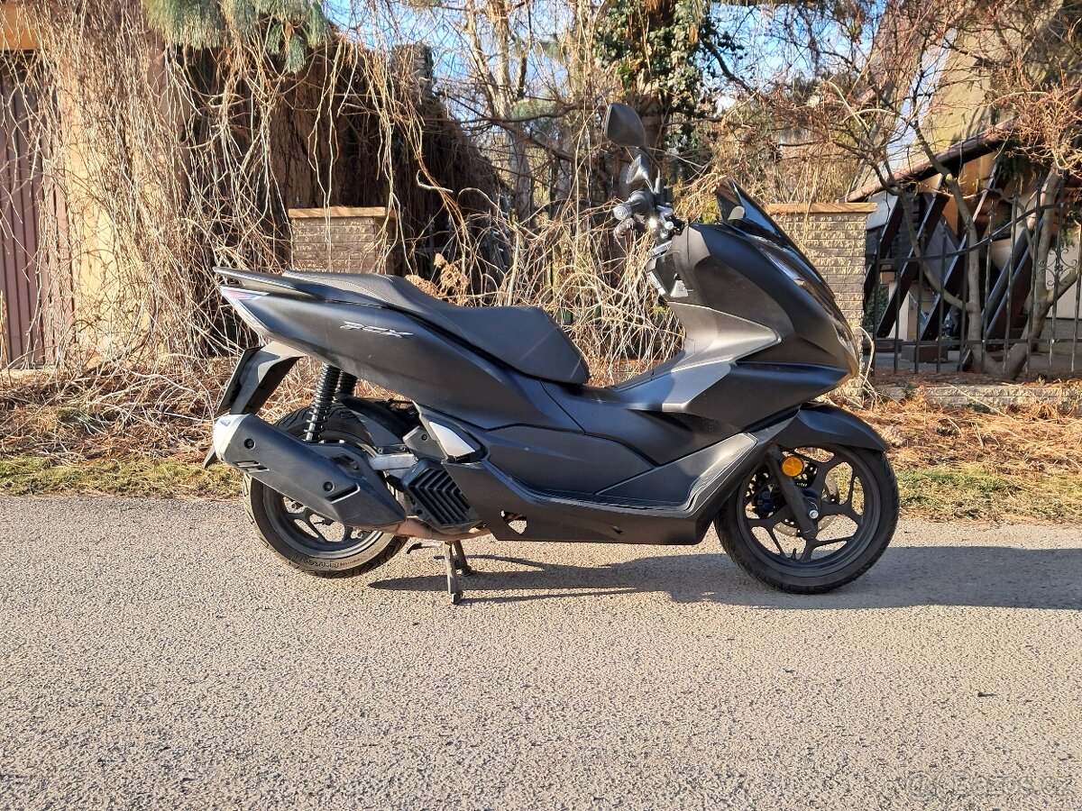 Prodám honda pcx 125 rok 2024