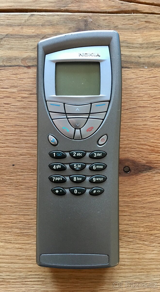 Nokia Communicator 9210 + originál příslušenství