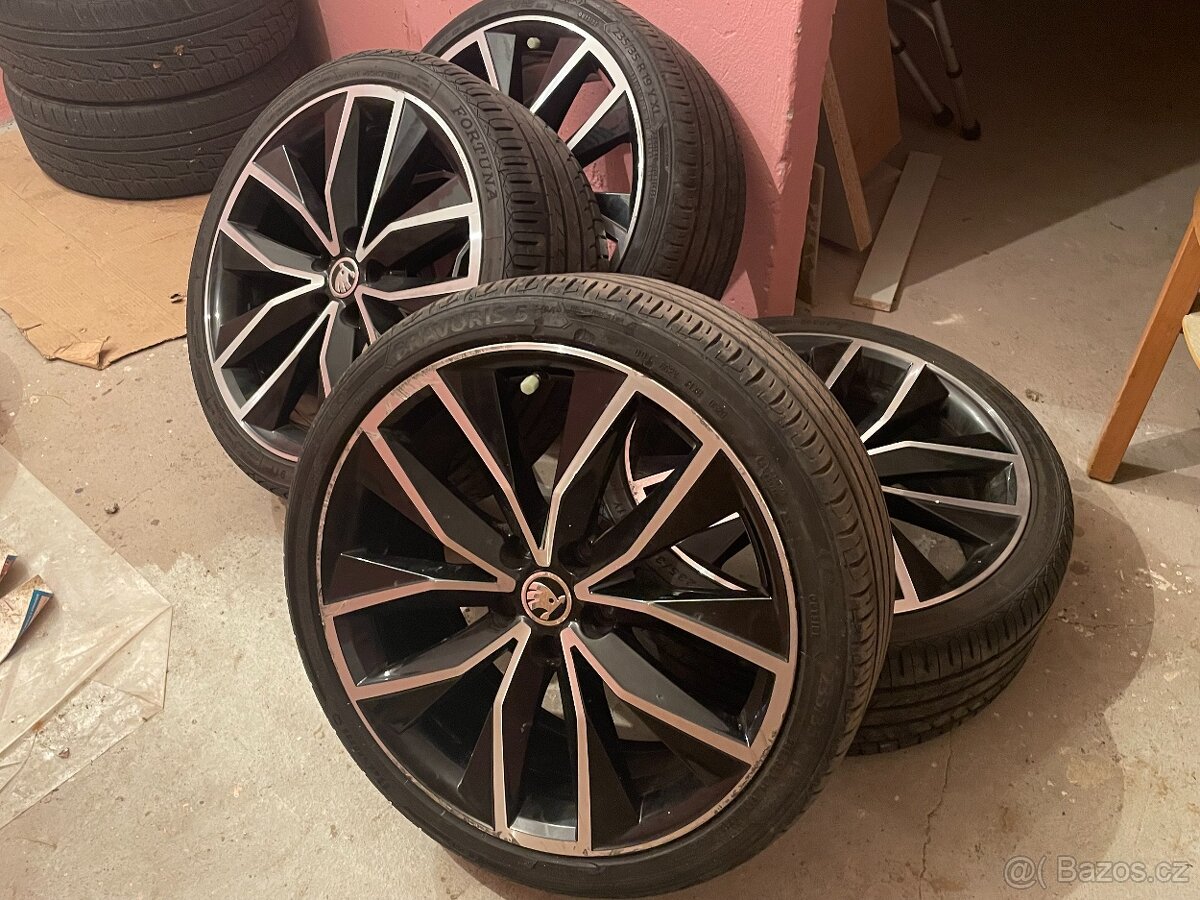 ALU kola R19" 235/35/19