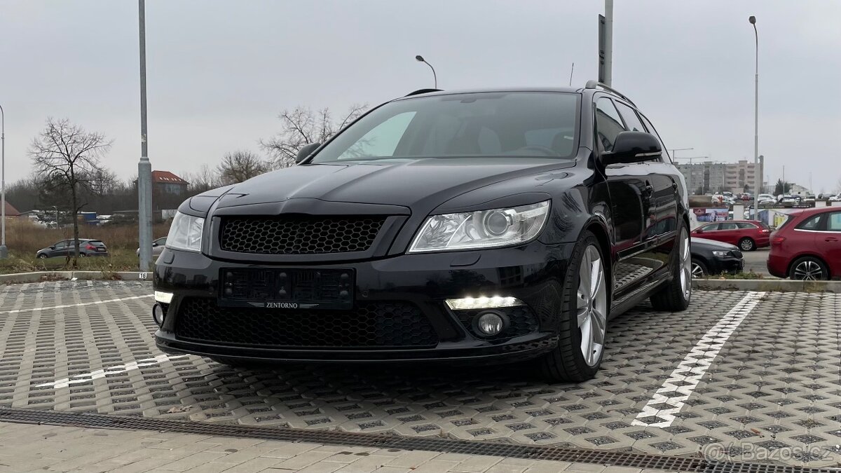 ŠKODA OCTAVIA 2.0TSI RS NAVI XENONY BEZ KOROZE