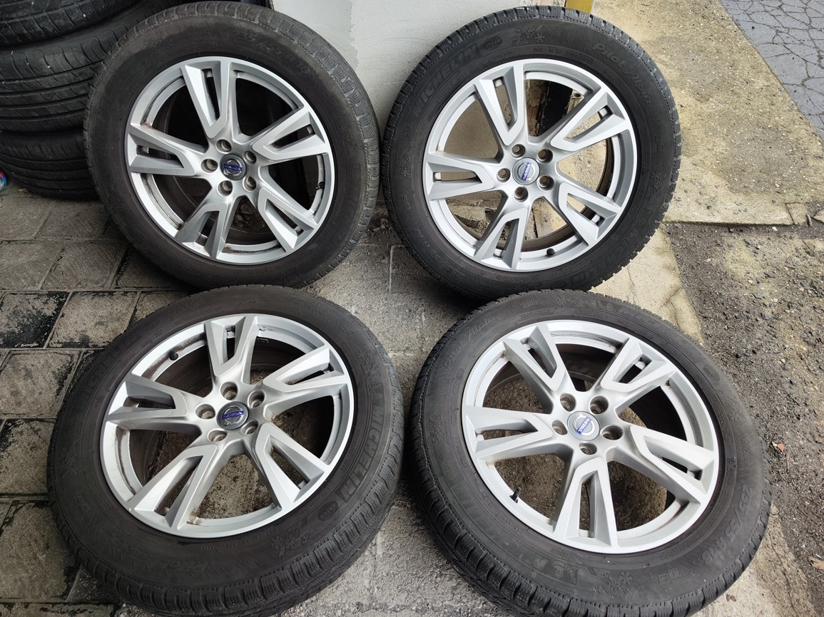 18"zimní alu sada 5x108 origo Volvo V90CC V60 XC40 235/55