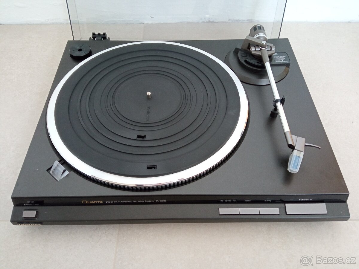 GRAMOFON TECHNICS SL-QD33 K OPRAVĚ DIRECT DRIVE QUARTZ