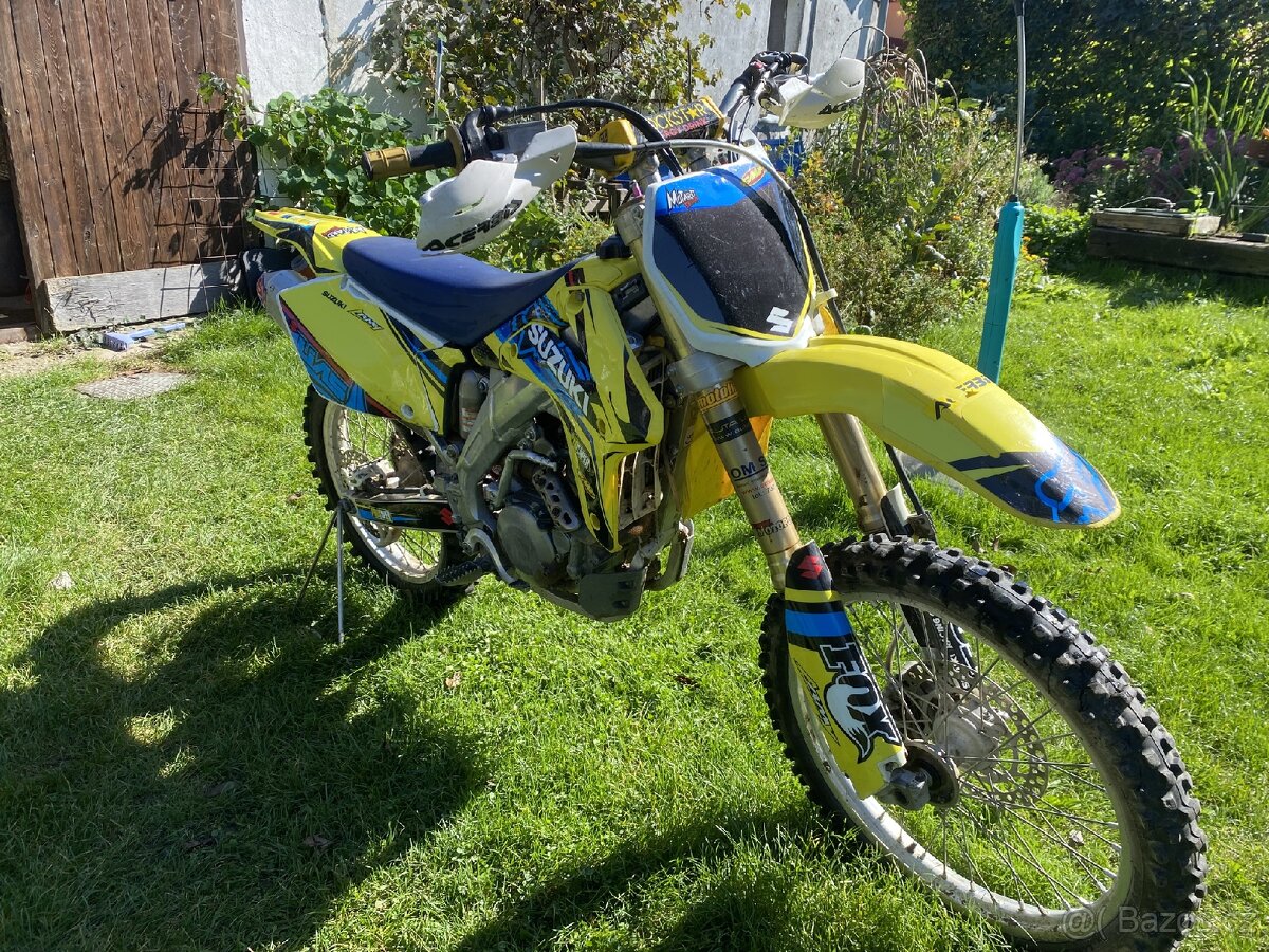 Suzuki 450 rok v. 2004