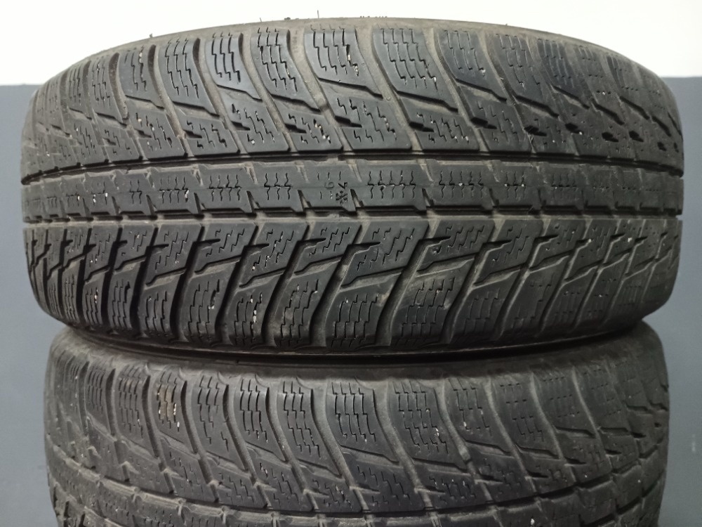 215/65 R16 NOKIAN (3421)