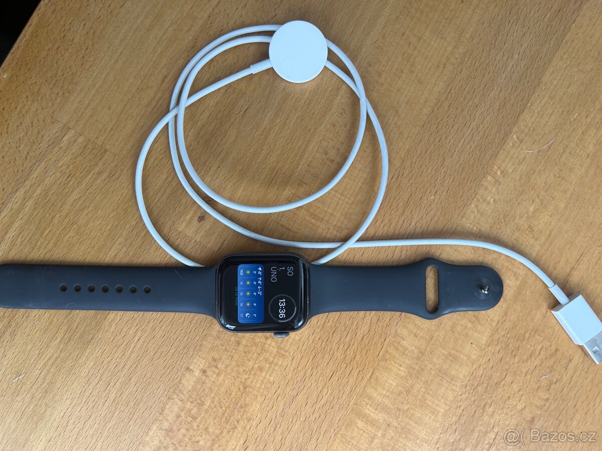 Apple Watch Series 5 44 mm