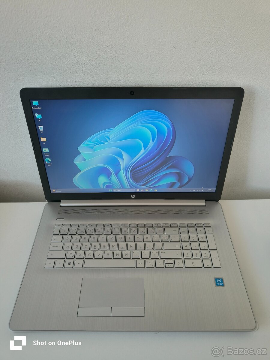 HP 17"/4jádrový Intel Pentium Silver N5000/8GB DDR4/256GB