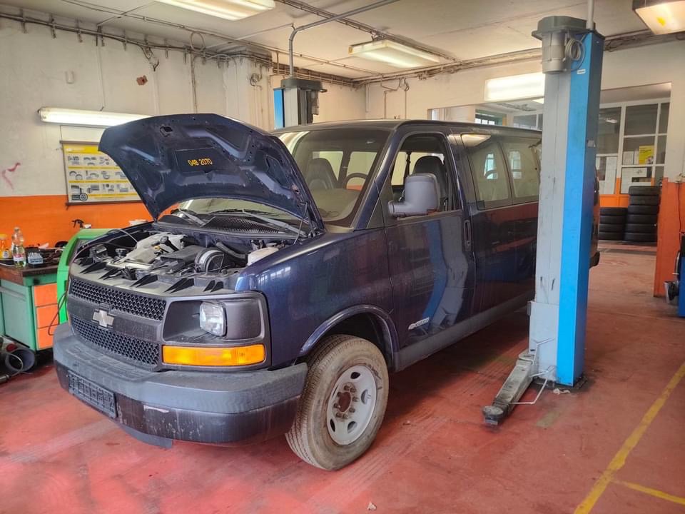 Chevrolet Express 15 mist