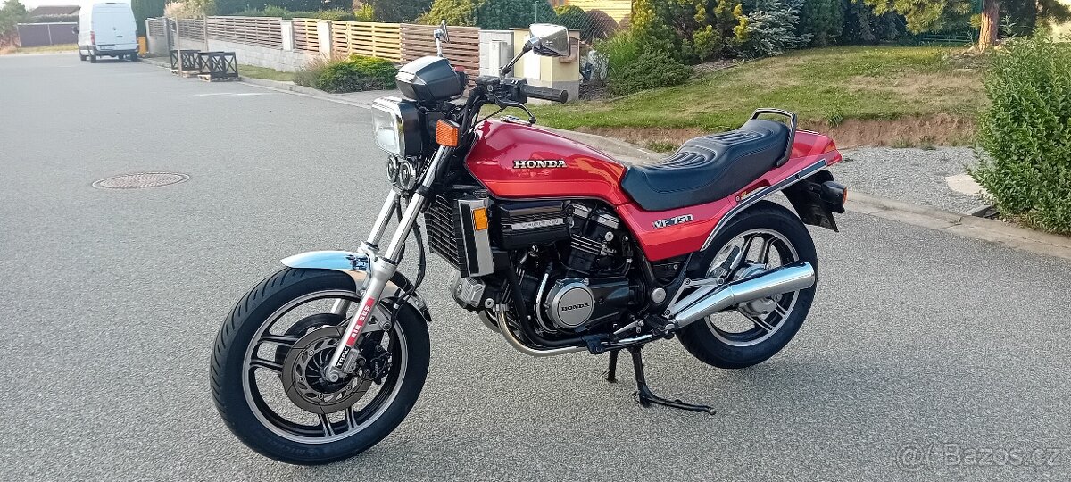 Honda vf 750s Sabre Youngtimer