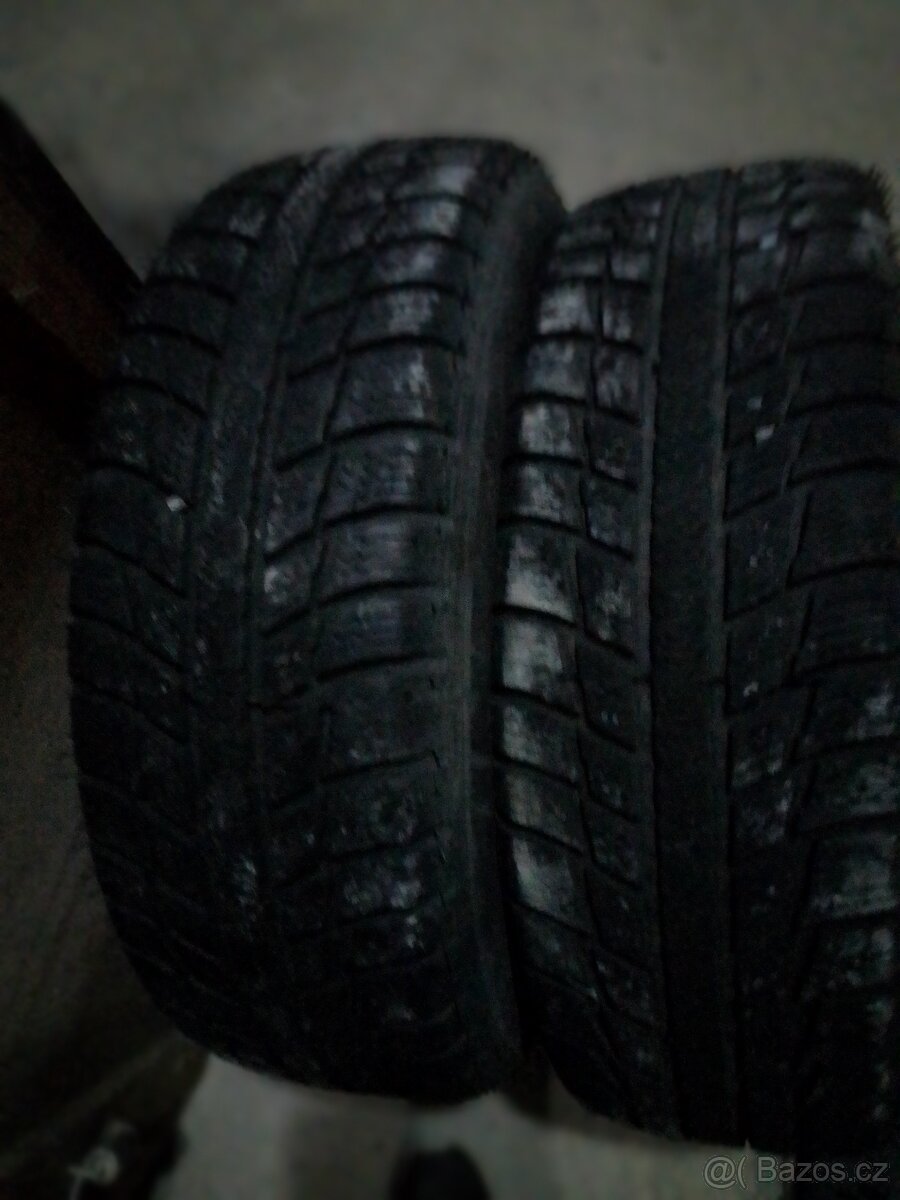 Prodám starší 2ks zimní pneu Winter Radial 185/60 R15