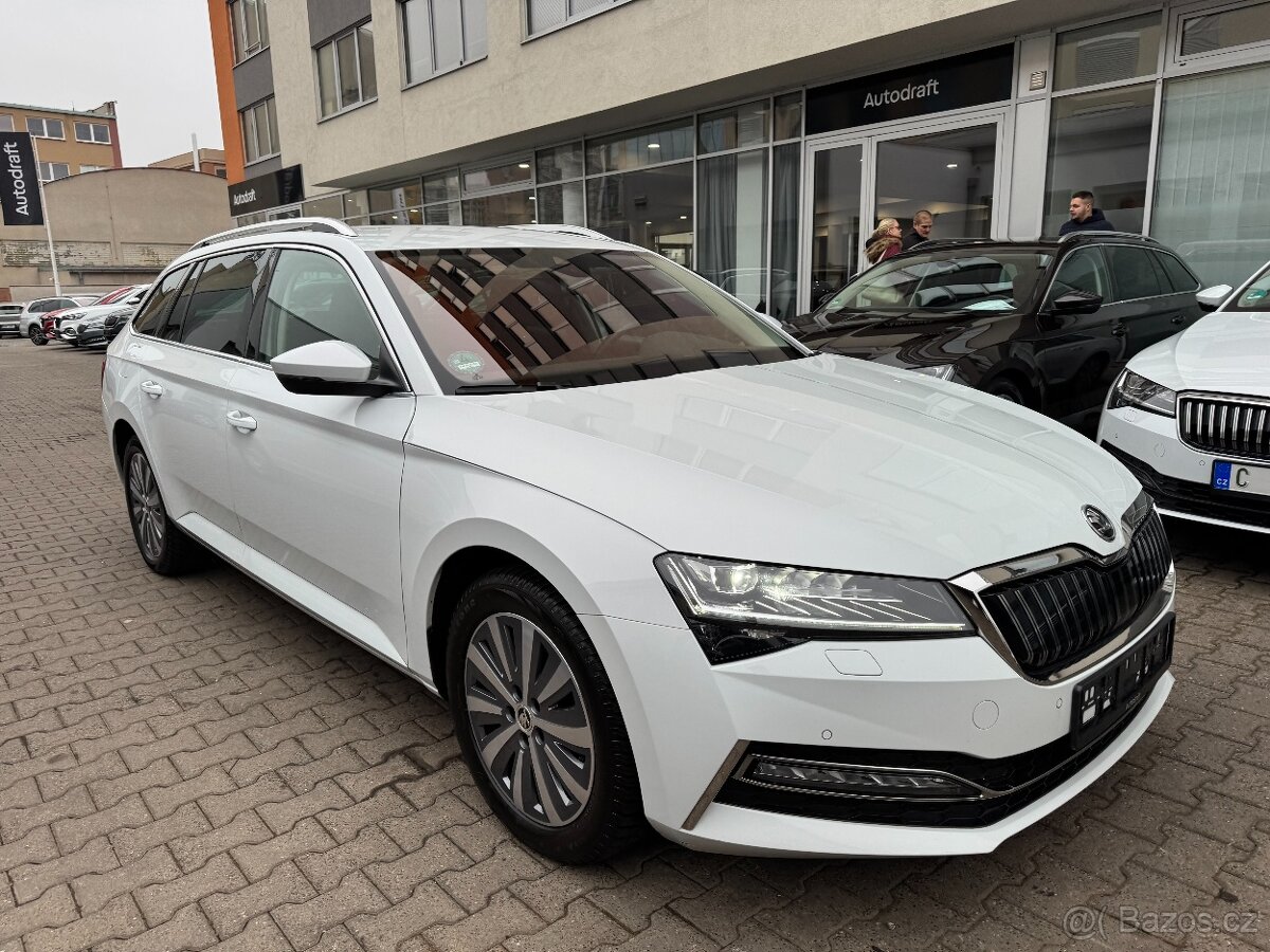 Škoda Superb 3 iV 1.4TSI 115kW DSG Tažné ACC DCC Kamera Navi