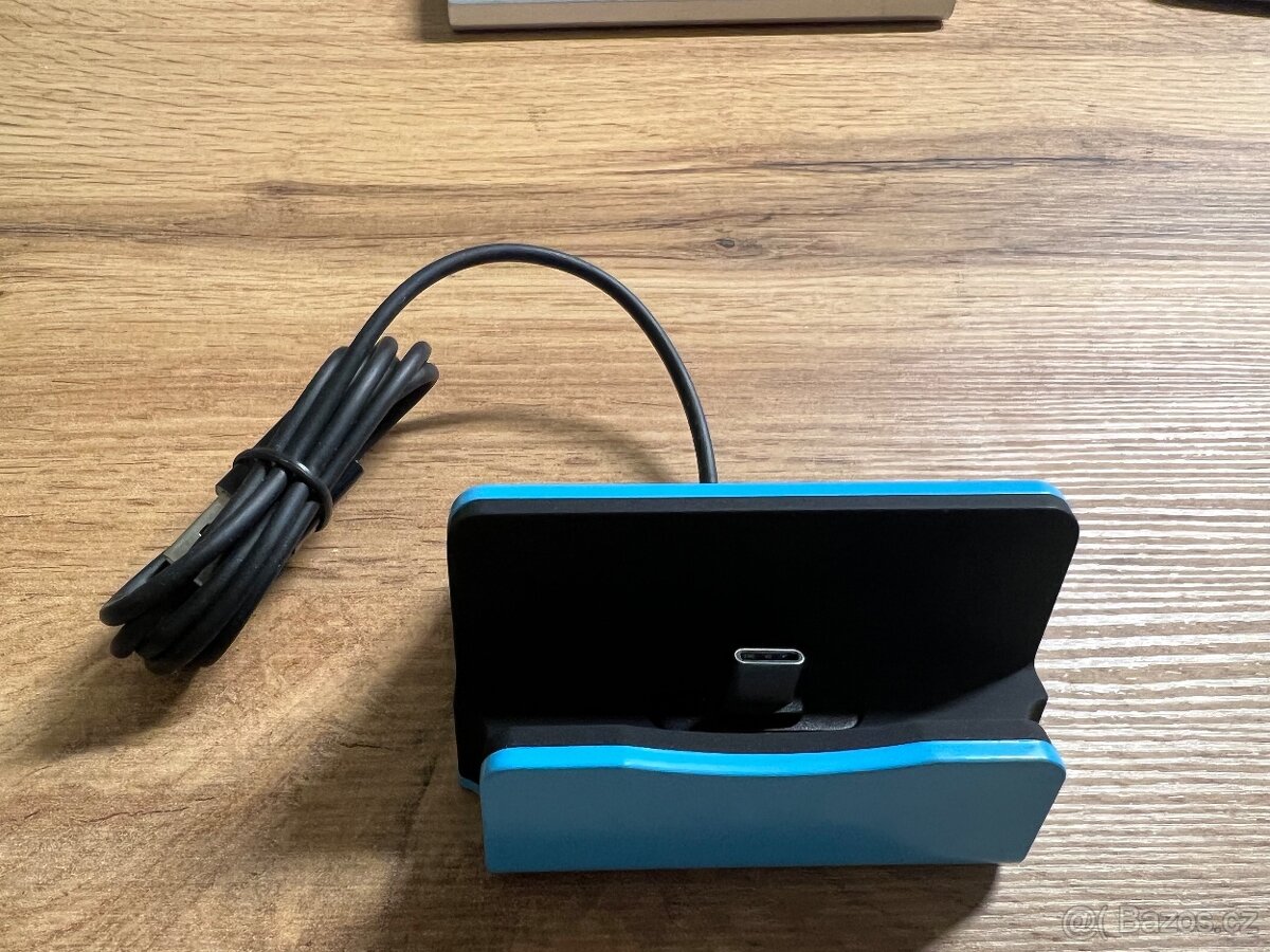 Nabíjecí stojánek na Micro Usb C