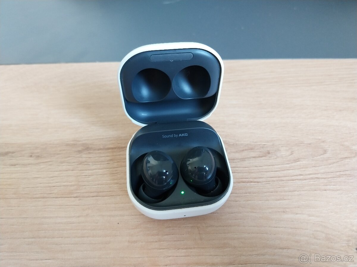 Samsung galaxy buds 2 grafitová barva