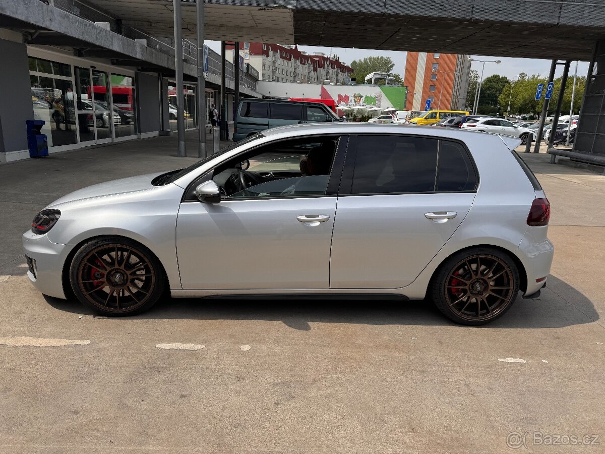 VW Golf 6 GTI 2.0 TSI