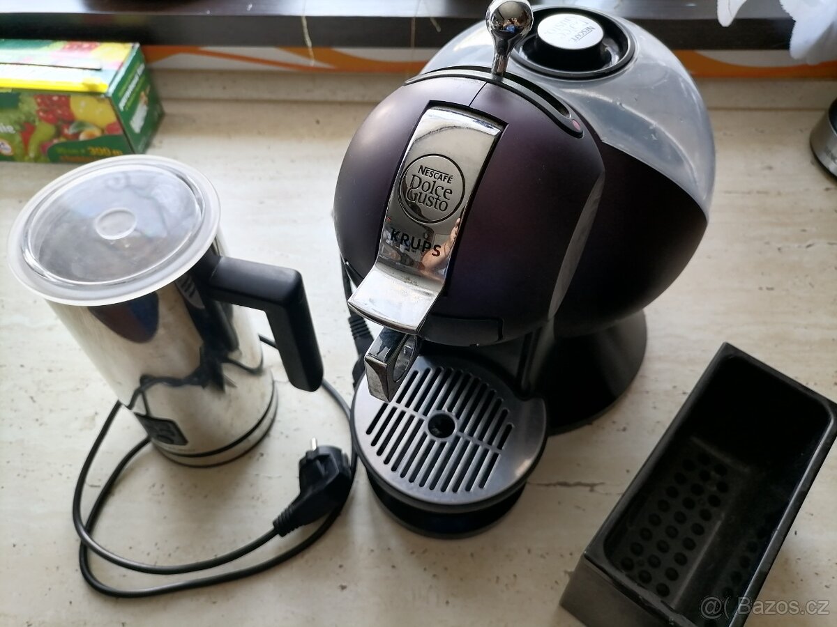 Kávovar dolce gusto