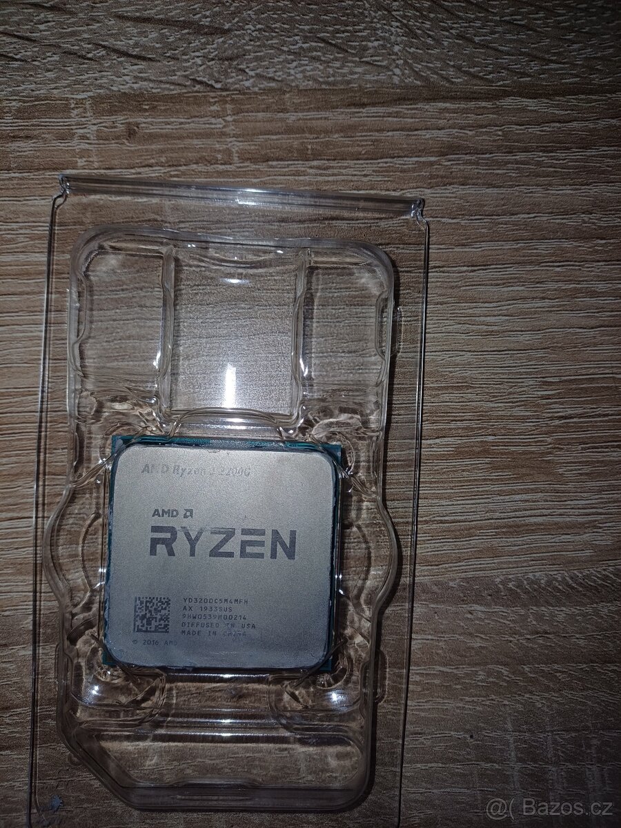 AMD Ryzen 3 3200G