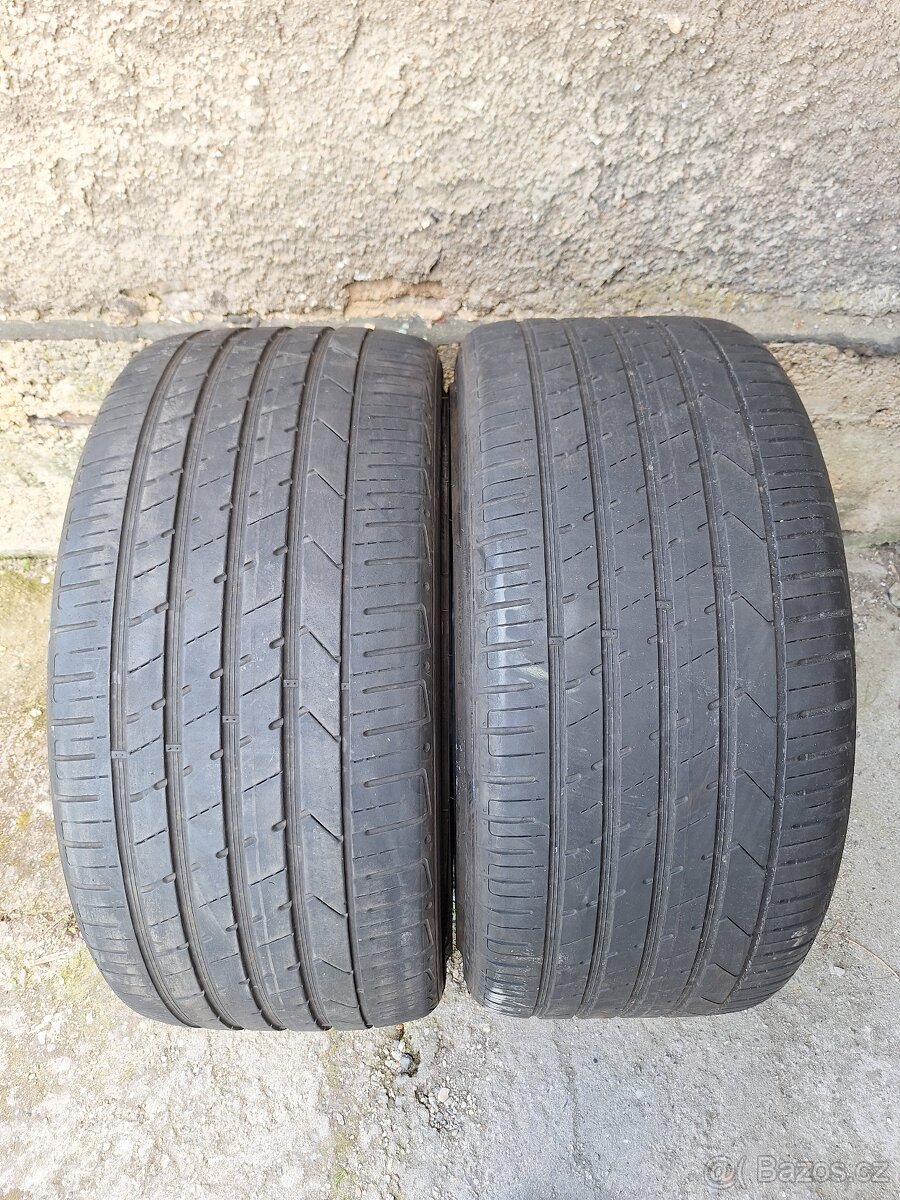 Letní pneu 285/35/22 Hankook