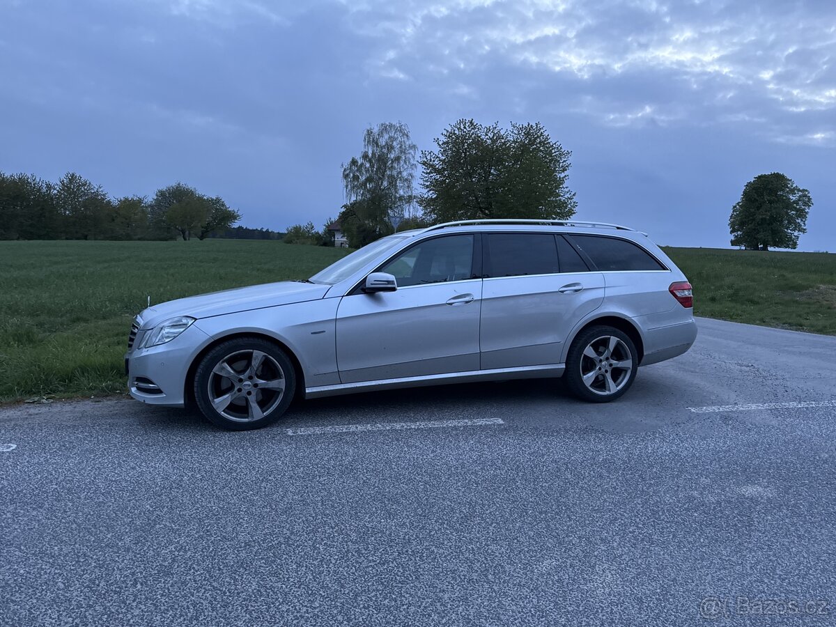 Prodam Mercedes E350 4matic