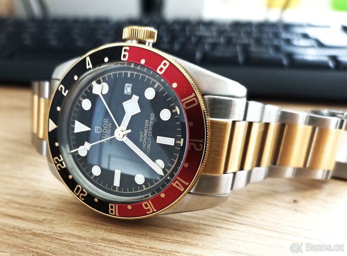 HODINKY TUDOR BLACK BAY GMT S&G REF. M79833MN-0001