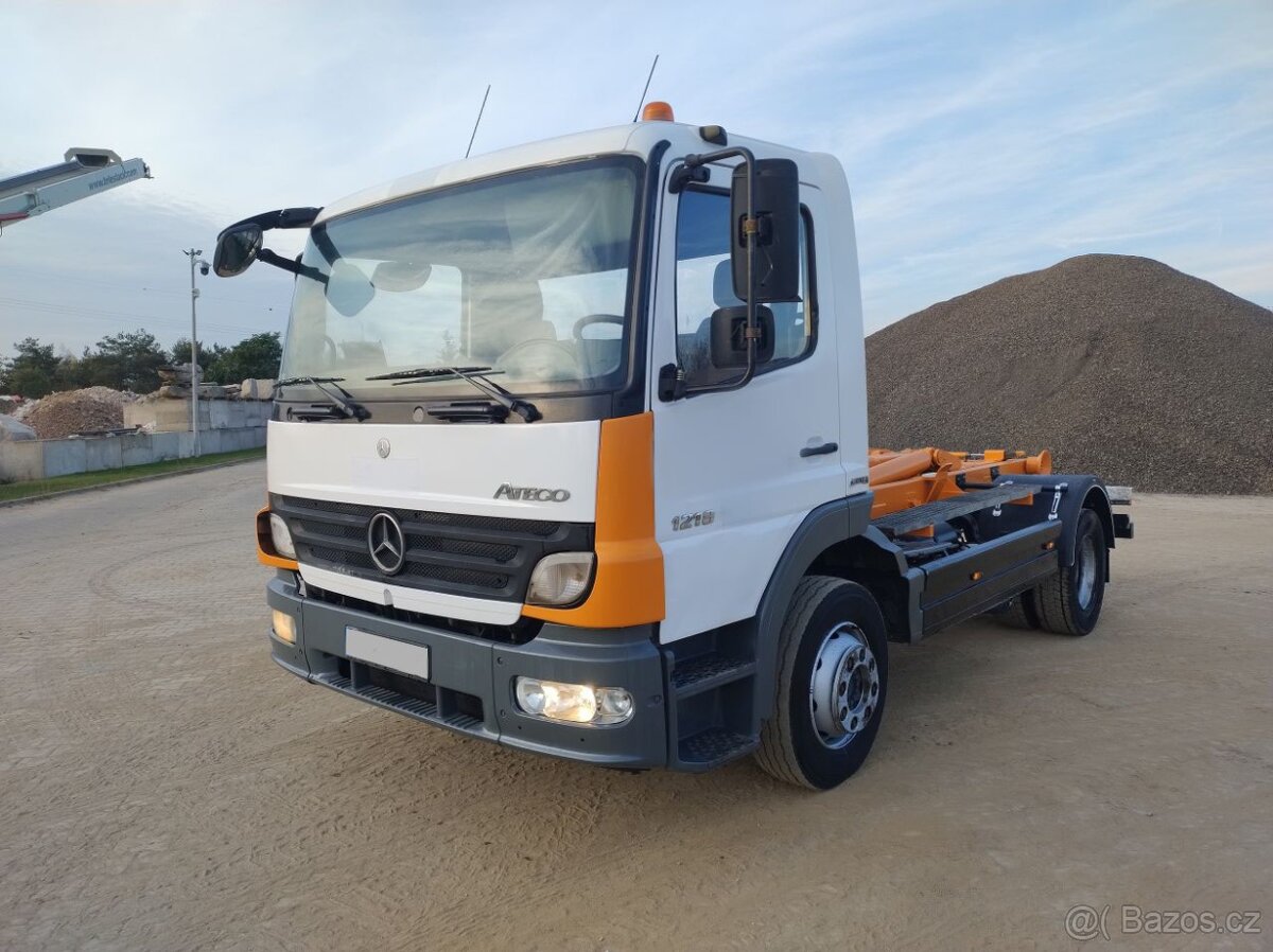 Mercedes-Benz Atego 12t hákový kontejner