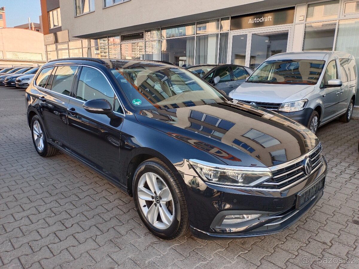 VW Passat B8 2.0TDI 147kW 4x4 DSG Virtual Matrix ACC ERGO Qi