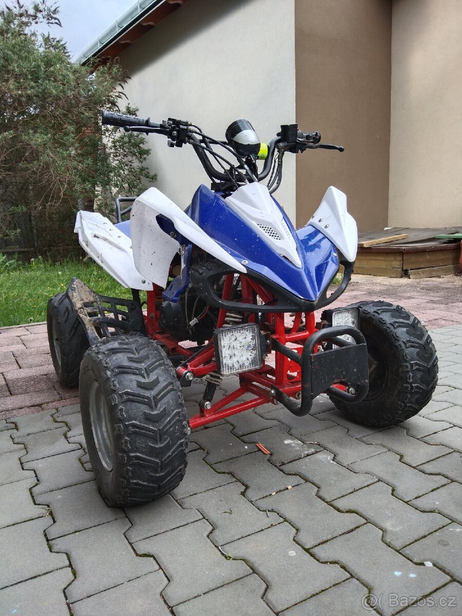 Dětská čtyřkolka atv 125/150ccm málo jetá