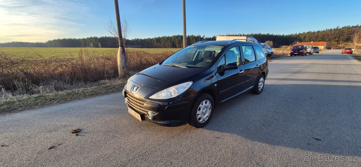 Peugeot 307 1.6hdi rok 2007