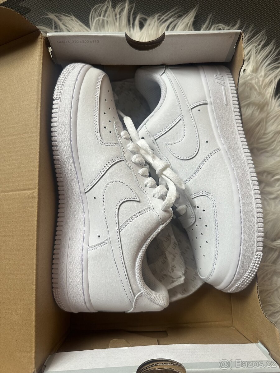 Nike Air Force 1