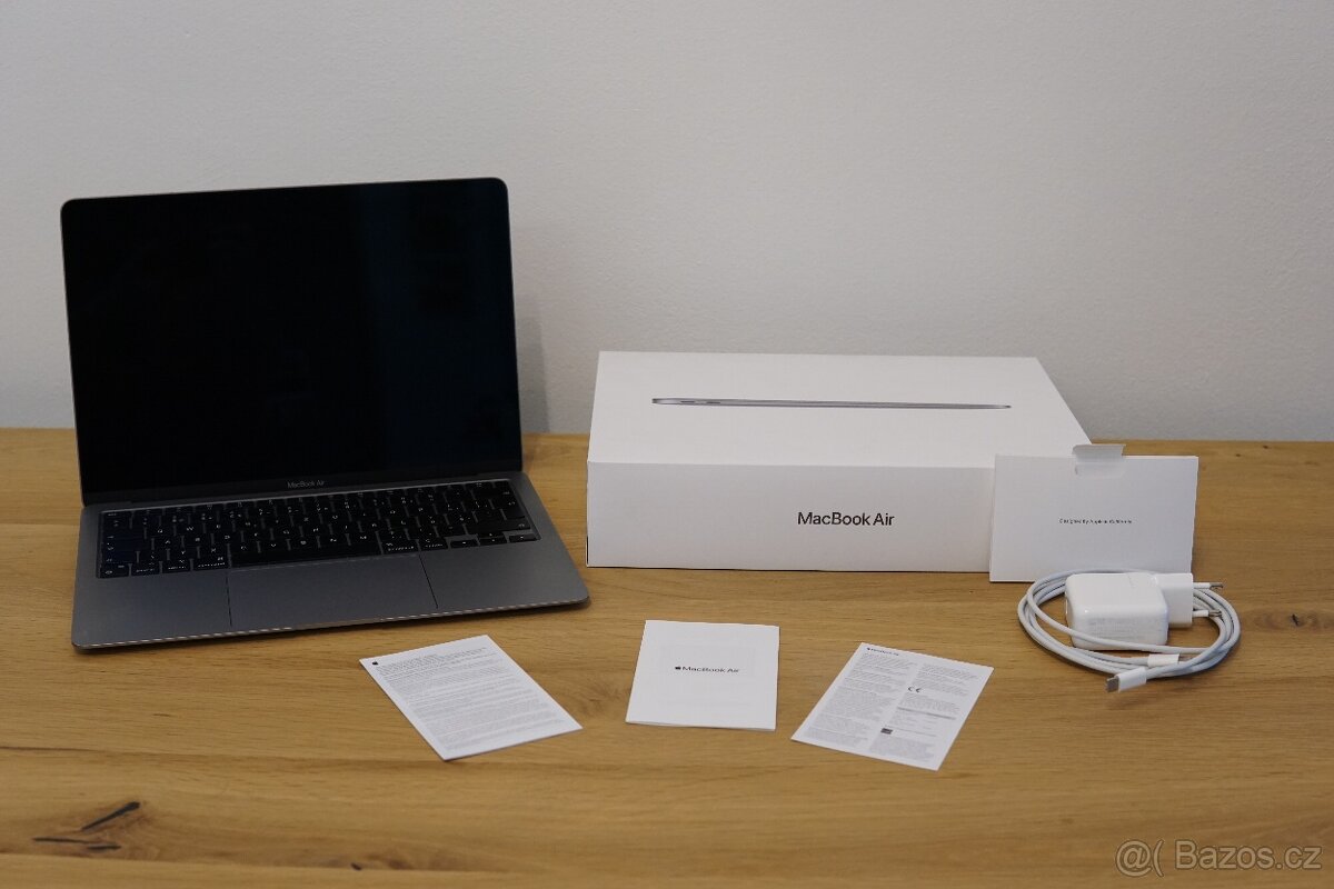 Apple MacBook Air 13,3" - M1 - 8GB - 256GB - vesmírně šedý