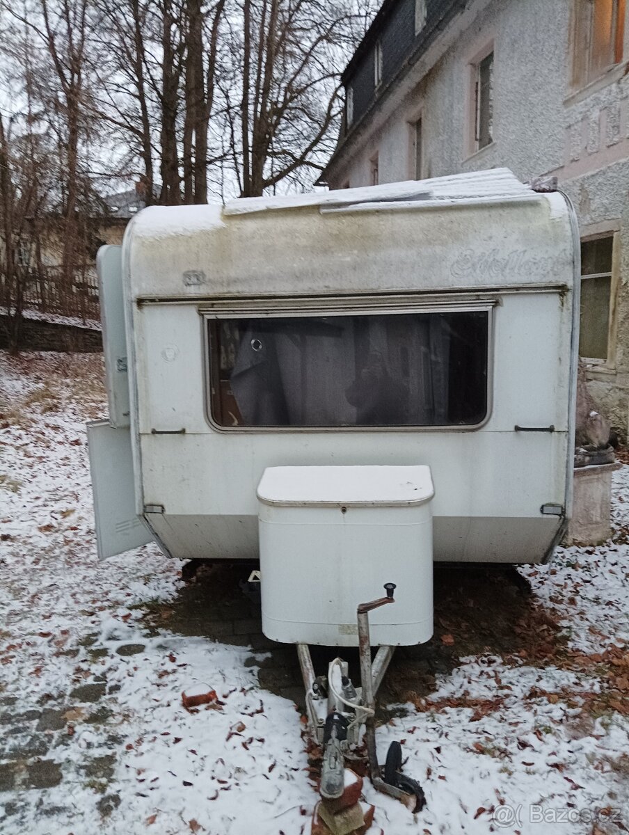 Karavan knaus 380