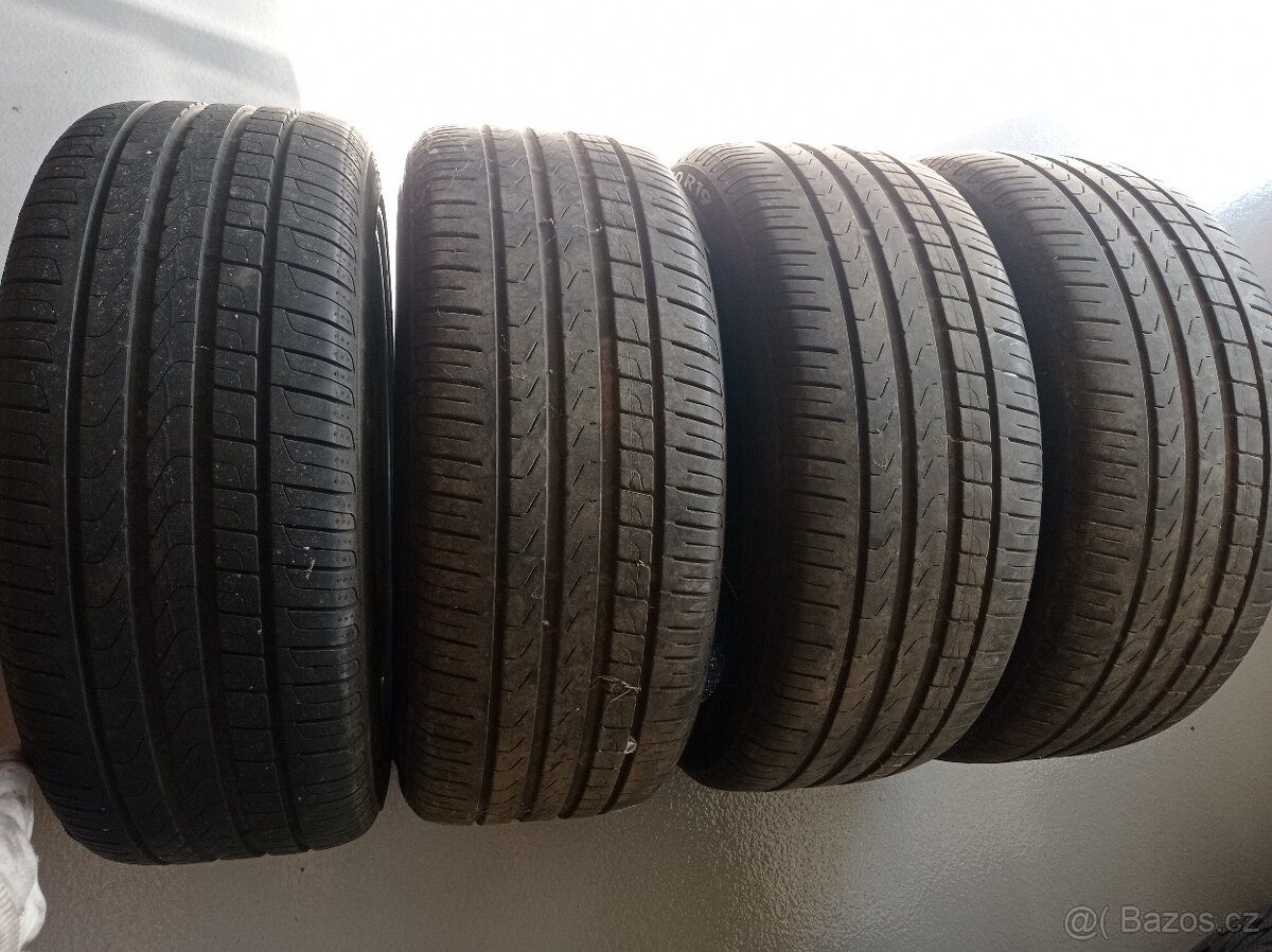 Letní sada 4x Pirelli Cinturato P7, 235/40/19, 96W,