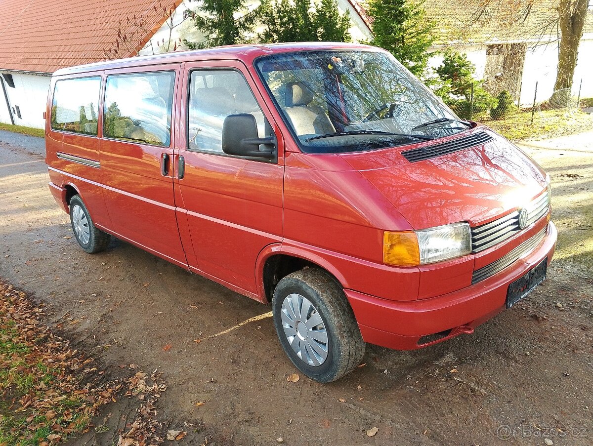 Volkswagen Transporter 2,4D Long