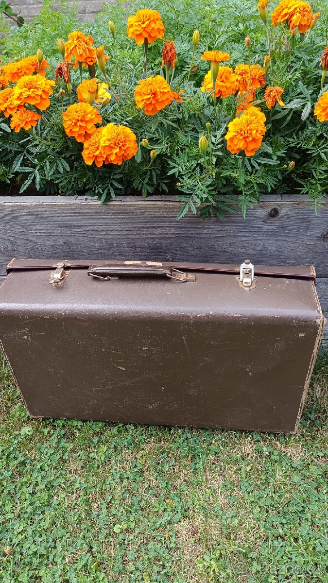 Starý kufřík