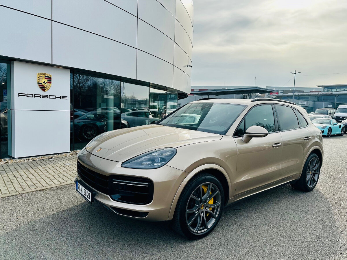 Prodám PORSCHE CAYENNE TURBO 2019 o výkonu 404 kW