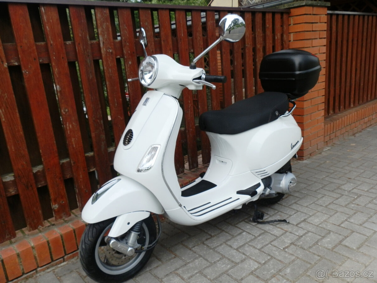 Vespa LX 151 i.e (2010)