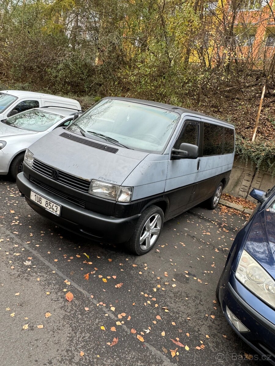 VW Caravelle 1.9TD 7 míst